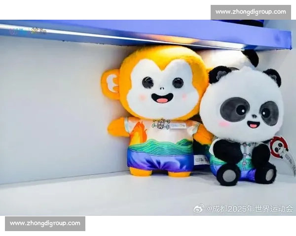 央视张韬与世运吉祥物蜀宝锦仔暖心同框 揭秘大熊猫保护幕后故事 央视张韬与世运吉祥物蜀宝锦仔暖心同框 揭秘大熊猫保护幕后故事