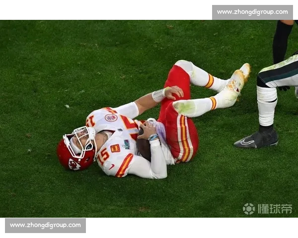 超级碗冠军落幕，XX队王者归来！球迷狂欢夜！